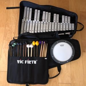 Percussion kit pearl with glockenspiel and mallets